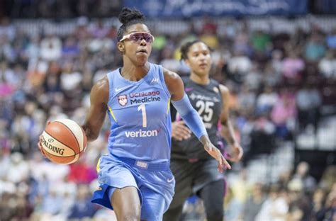 WNBA News: Diamond DeShields helps Chicago Sky cruise in first round