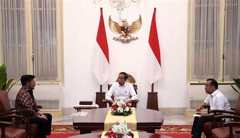 Ditemani Pratikno, Presiden Jokowi Bertemu SYL di Istana Merdeka Minggu ...