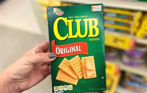 Are Club Crackers Healthy? Best and Worst Cracker Choices