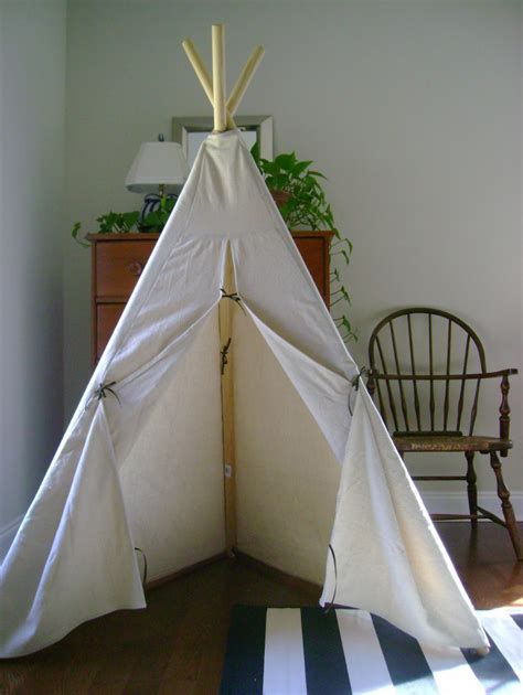 radiance from ruins: Holiday 2011- DIY Indoor Tipi