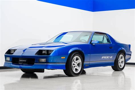 1990 Chevrolet Camaro Z28 IROC-Z 1LE 5-Speed for sale on BaT Auctions ...