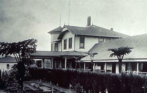 Evolution of the Volcano House | Images of Old Hawaiʻi