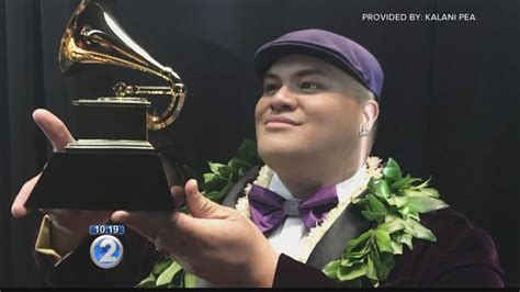 Hawaiian artist’s debut album wins Grammy Award - YouTube