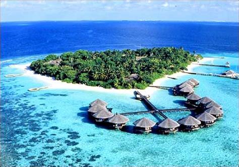 HOT DEAL TOUR PACKAGE TO AGATTI ISLAND BEACH RESORT, AGATTI & LAKSHADWEEP | Beautiful places to ...