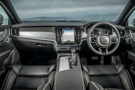 Volvo S90 Interior & Infotainment | carwow