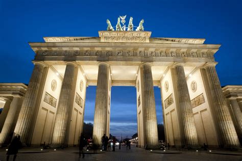 Download Berlin Light Night Monument Germany Man Made Brandenburg Gate HD Wallpaper