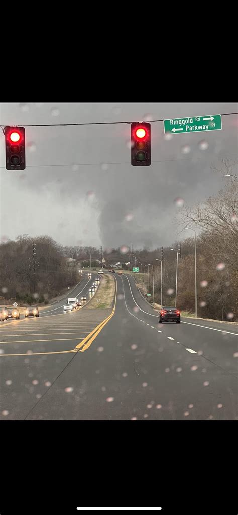 Tornado in clarksville Tennessee : r/tornado