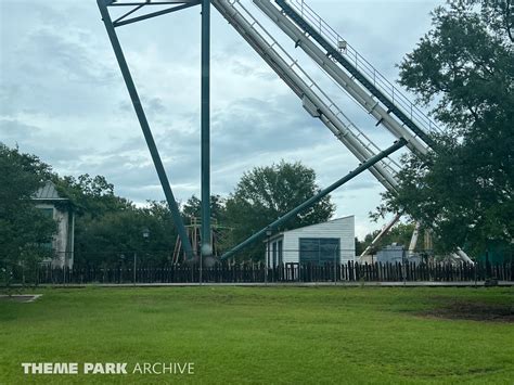 Ragin Cajun at Dixie Landin' & Blue Bayou Water Park | Theme Park Archive