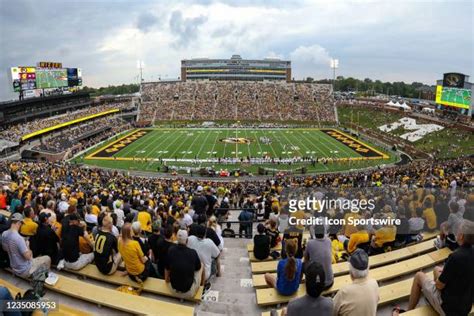 11,725 Faurot Field Columbia Stock Photos, High-Res Pictures, and Images - Getty Images