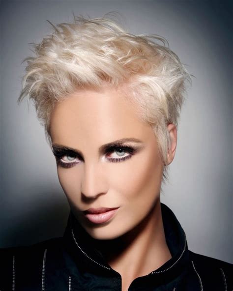 32 Top Short & Pixie Hairstyles for Women with Fine Thin Hair 2020-2021 ...