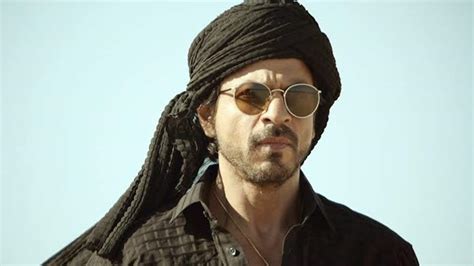 Shah Rukh Khan starts shooting for Pathan today at Yash Raj Studios ...