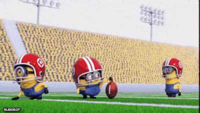 Kicking Field Goal GIF - Find & Share on GIPHY