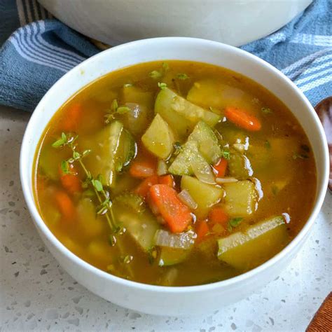 Zucchini Soup with Fresh Veggies and Thyme | Small Town Woman