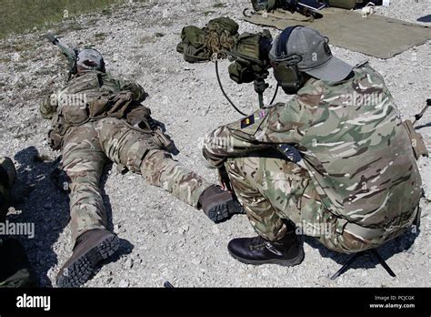 Sniper team hi-res stock photography and images - Alamy