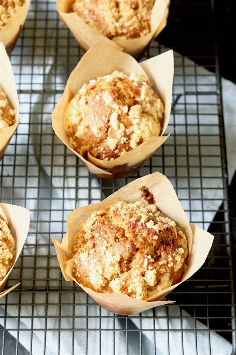 Rhubarb Crumble Muffins - The Last Food Blog