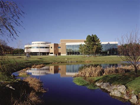 Bryant University - Gwathmey Siegel Kaufman ArchitectsGwathmey Siegel Kaufman Architects