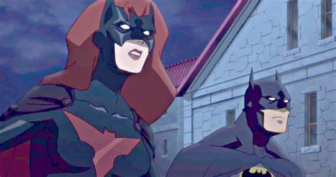 Batman: Bad Blood Trailer Teams Up Batwoman & Batwing