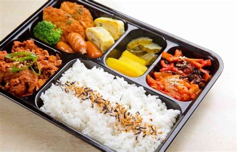 Korean Bento Boxes, 3 Fascinating Dosirak Lunch Boxes