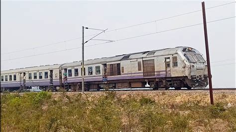 प्रयाग की अकेली DMU Train India Ghazipur Prayag High Speed DMU Train ...