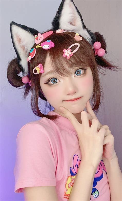 https://pbs.twimg.com/media/EdHmuWRWAAAogbd?format=jpg | Cosplay anime, Imut, Gadis cantik