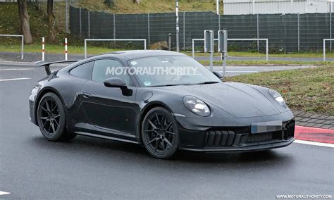 2025 Porsche 911 Spotted Virtually Unveiled During Tests - AutoMotorMart