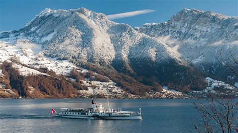 Winter cruises on Lake Thun