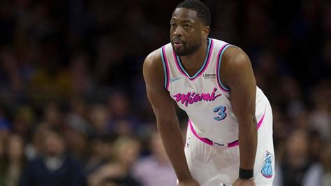 Dwyane Wade does want a Kobe Bryant-esque farewell tour - Sports ...