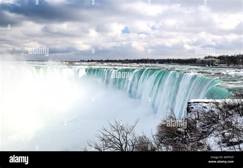 Niagara Falls in Winter Canada Side Stock Photo - Alamy