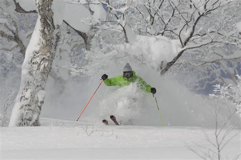 Furano Ski Resort - POWDER SNOW HOKKAIDO