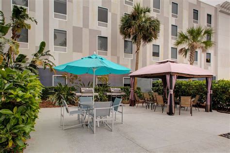 Hampton Inn & Suites Sarasota/Bradenton-Airport - Sarasota, FL ...