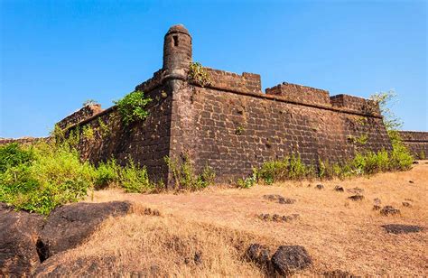 Top 7 Forts in Goa That Talk Magnificence -FabHotels