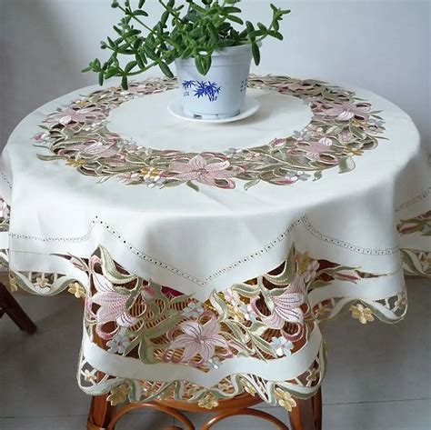 Aliexpress.com : Buy Beautiful embroidered table cloth embroidery tablecloth universal gremial ...