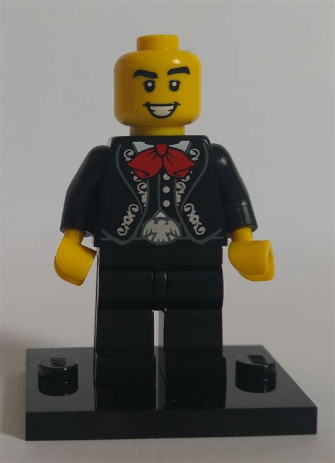 Lego Minifigures Series 16 Mariachi Review ~ Bricks and Blogs