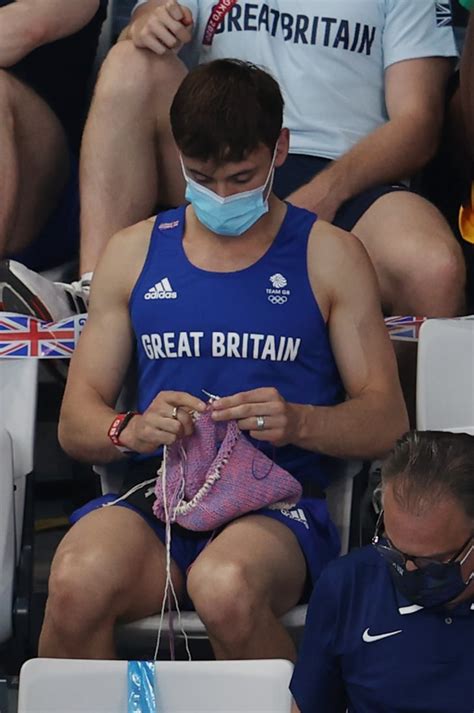 Tom Daley Seen Knitting in Stands at Tokyo Olympics | Photos | POPSUGAR Fitness