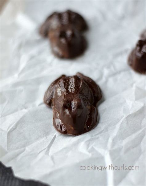 Chocolate Frogs | Recipe | Yummy desserts easy, Fudge recipes, Chocolate frogs