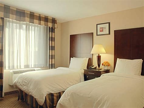 Cheap hotels in Brooklyn for a New York City vacation