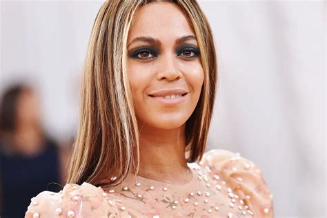 Beyoncé's make-up artist foundation tips