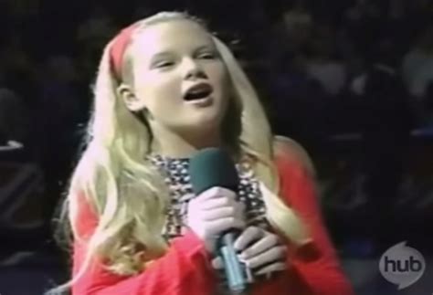 12-year-old Taylor Swift adorably sang at a 2002 Sixers game | For The Win