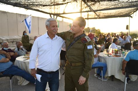 IDF honors South Lebanon Army with ceremony marking 20 years since ...