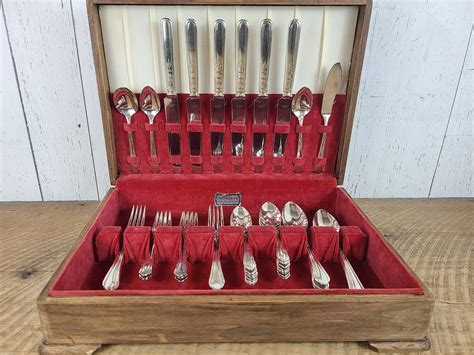 Vintage 80 piece William Rogers Oneida Silver Plate Flatware Set w/ Box ...