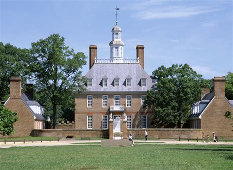 colonial-capitol-building-in-williamsburg - Virginia Pictures - Virginia - HISTORY.com