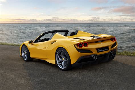 photo FERRARI F8 TRIBUTO Spider V8 3.9 720 ch cabriolet 2019 - Motorlegend.com