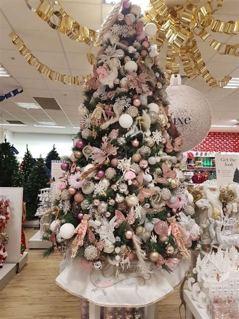 Gorgeous Christmas bling at Myer, Doncaster (Melbourne, Australia).