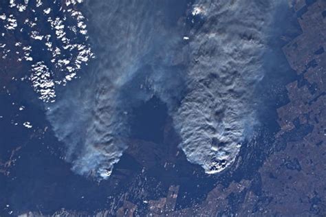 Australia fires: Terrifying scale of bushfires revealed in astronaut pictures from space ...