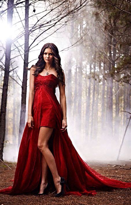 Elena Gilbert (Nina Dobrev) Long Dress | Vampire diaries fashion, Vampire dress, Vampire diaries ...