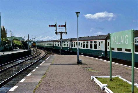 Chickona: Mallaig Train Station To Mallaig Ferry Port