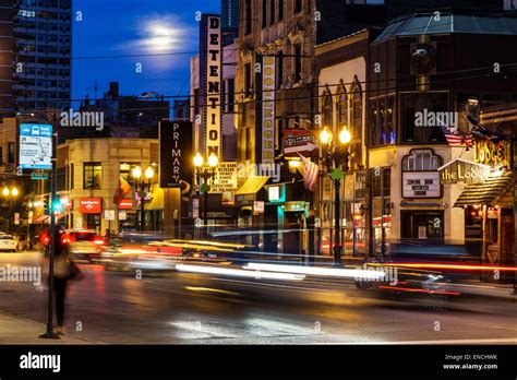 Chicago Illinois,Gold Coast Historic District,Division Street,neighborhood,night nightlife ...