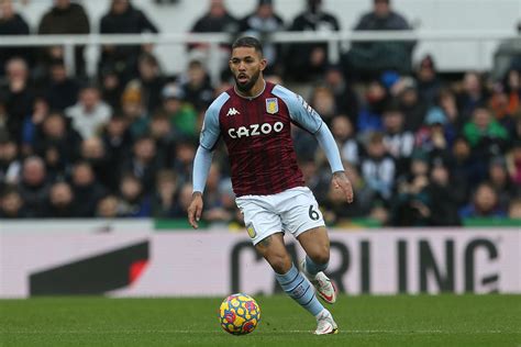 ‘World-class’ £15m star issues response to Aston Villa transfer rumours