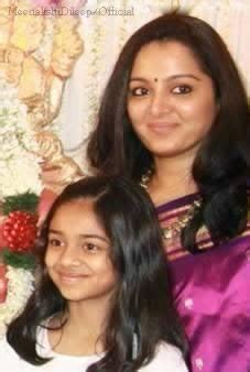 Manju Warrier Family Life Pictures Upcoming Movies Daughter Name