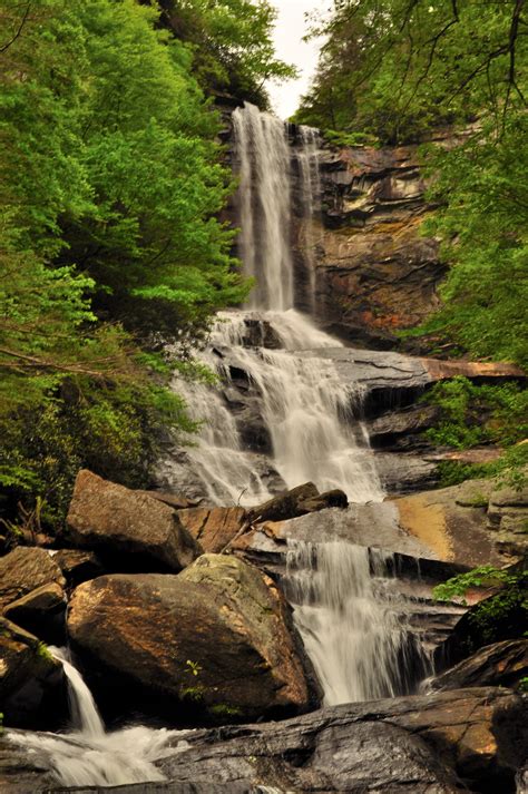 Ravencliff Falls in Caesar's Head State Park. | State parks, Caesars ...